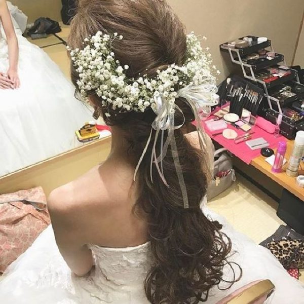 Các loại hoa cài tóc cô dâu mang vẻ đẹp nhẹ nhàng thuần khiết