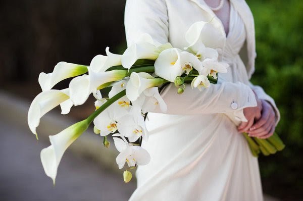 Gợi ý chọn hoa cưới theo dáng người cô dâu