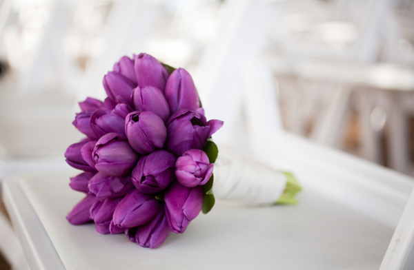 Hoa cưới hoa tulip trang nhã cho đám cưới mùa xuân