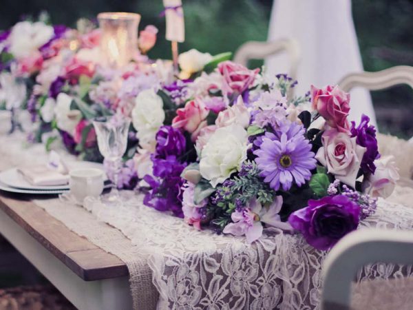 Hoa cưới tháng 2: Hoa cưới violet dịu dàng thuỷ chung